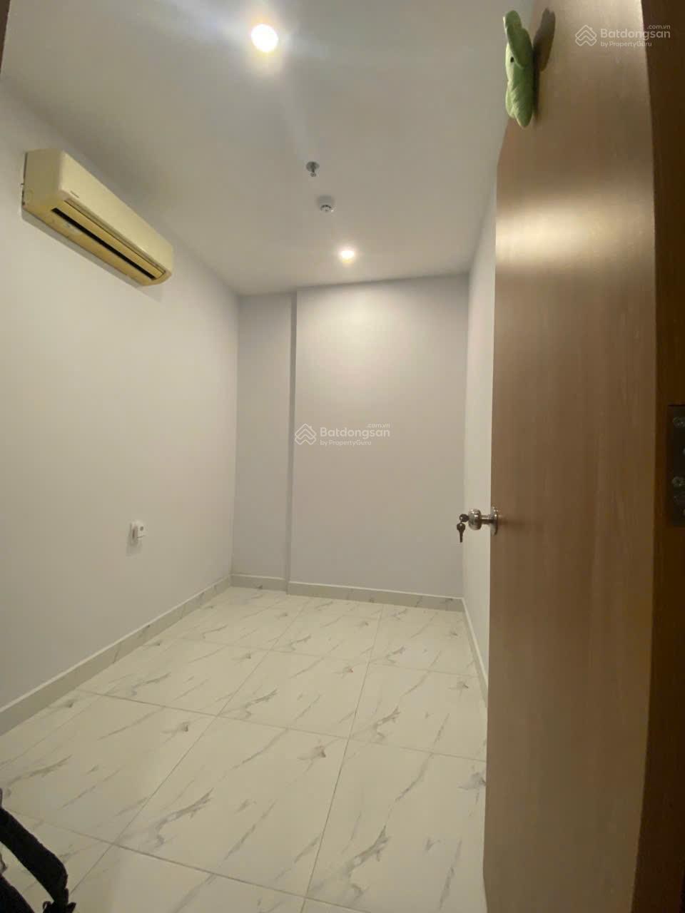 (7878) cho thuê lâu dài Star Tower, 49,5 m2, full nội thất: 4,7 triệu/tháng. Kế vòng xoay An Phú