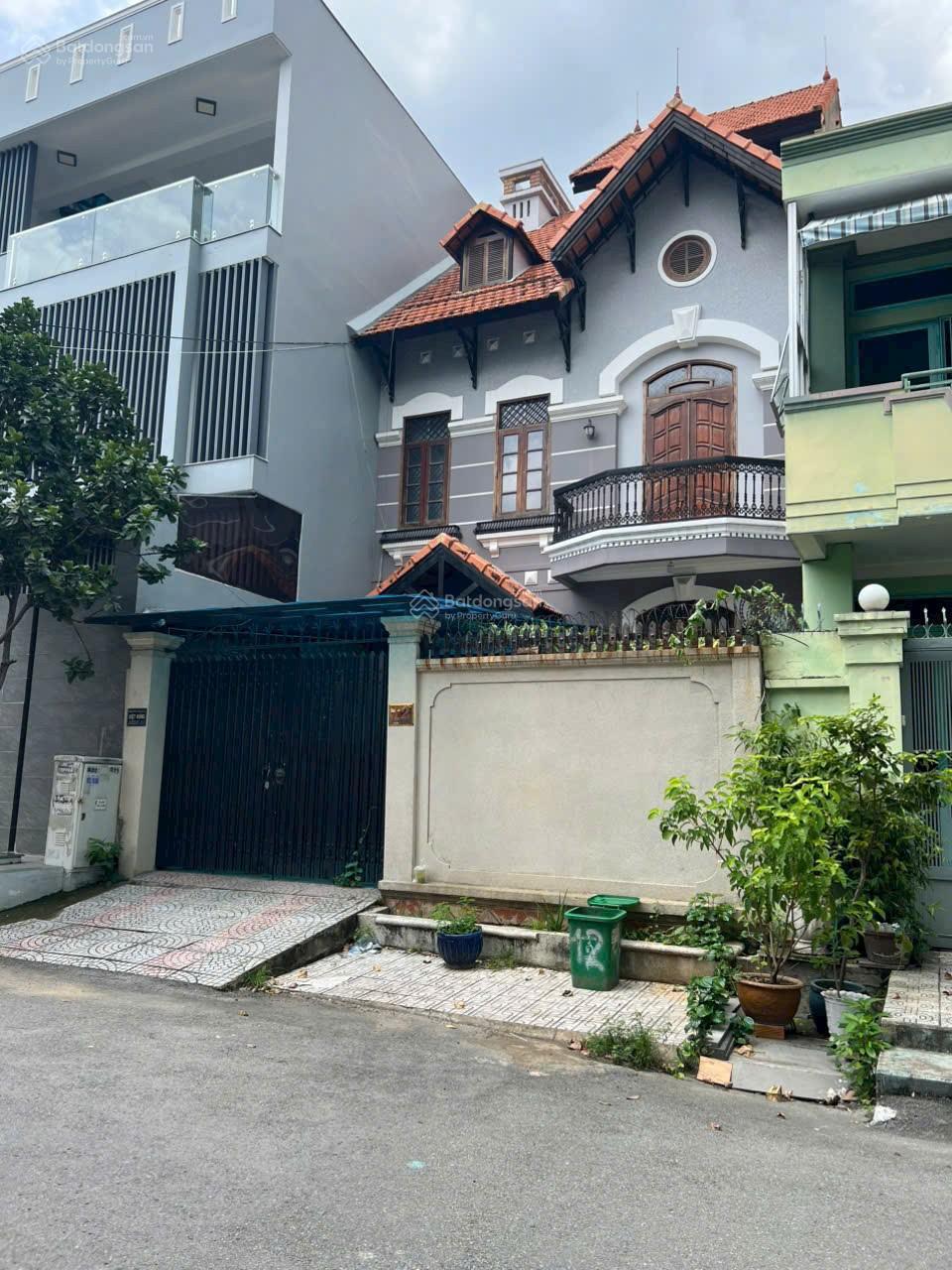 Biệt thự KDC Phú Nhuận, đường 25 bên sông, ngang (7x17,5m) p. Hiệp Bình Chánh, Q. Thủ Đức