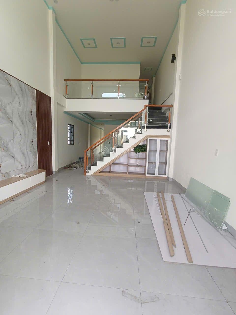 Bán nhà lầu lửng mới hoàn thiện gần ngay trường học Mỹ Phước 3 Bến Cát Bình Dương. Lh: 0937 948 ***