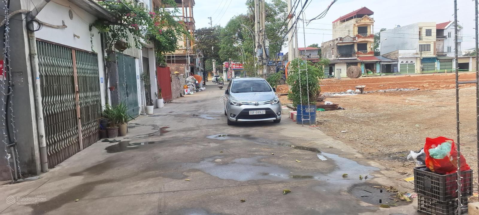 4. X tỷ/ nhà LK 52m2, MT 4m, đường 5m, 4 tầng, có gaza, sổ đỏ sang tên ngay Quang Minh, Mê Linh, HN