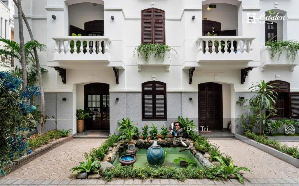 Biệt thự sân vườn 15x31m 4 tầng gần sân bay Tân Sơn Nhất, kề Nguyễn Văn Trỗi giá 120 tỷ