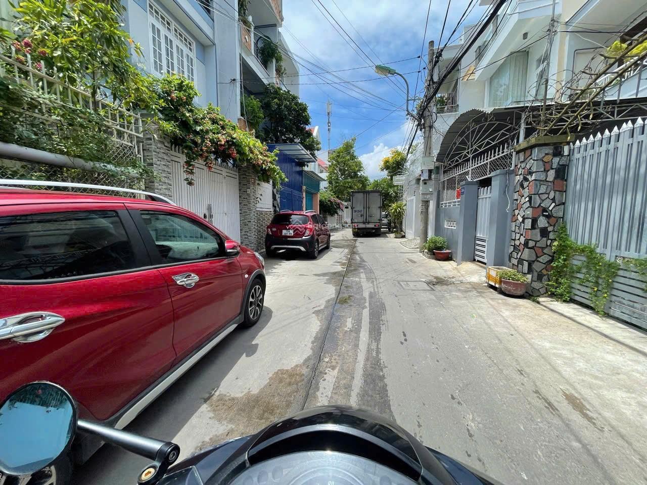 Đất hẻm ô tô Hồ Xuân Hương, gần Hát Giang, cách biển Trần Phú: 1,8km Giá: 2,8 tỷ