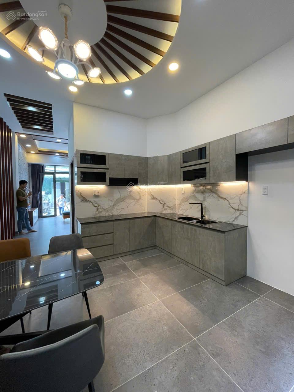 Bán nhà 2 mặt tiền Trần Thủ Độ, Q Tân Phú, DT: 4x12m. Giá: 8,9 tỷ TL