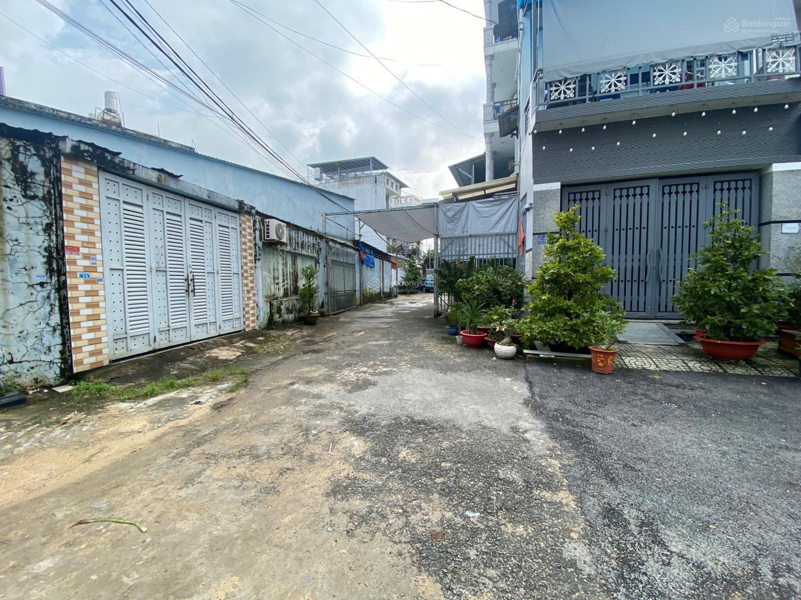 Bán đất tại Phan Văn Hớn, 19 triệu / m2, 993m2, Hóc Môn, HCM, giá ưu đãi, chính chủ