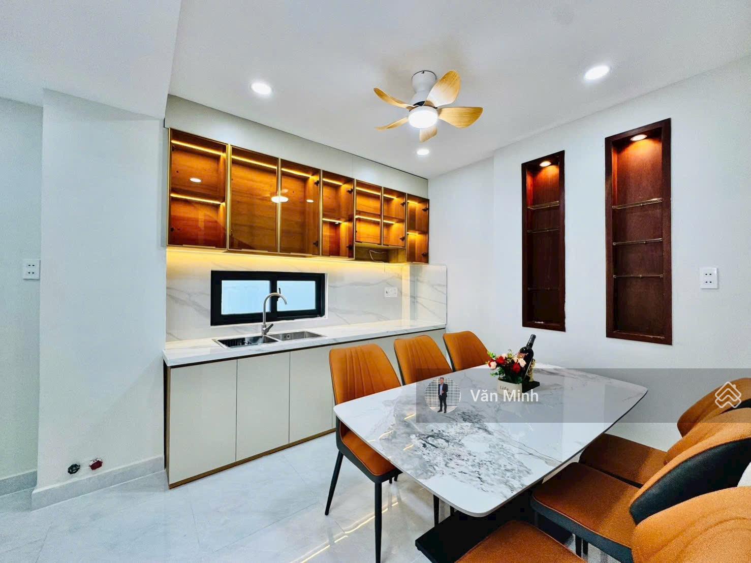 Bán Nhà Hẻm Đường Xô Viết Nghệ Tĩnh Phường 25 Bình Thạnh 1 Trệt 3 Lầu ST 3PN 3WC