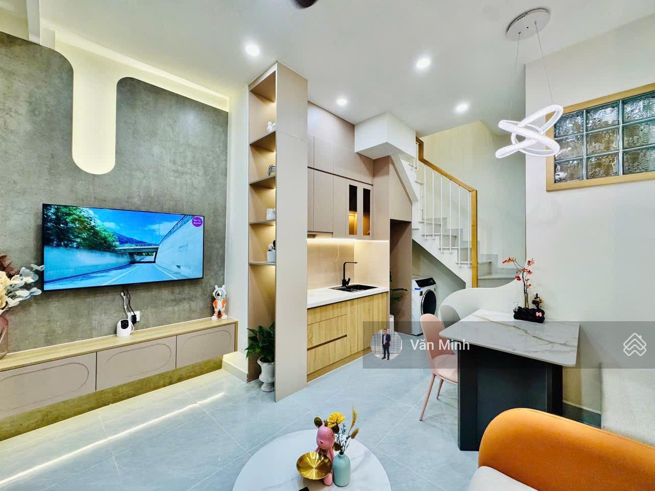 Bán Nhà Hẻm Đường Xô Viết Nghệ Tĩnh Phường 25 Bình Thạnh 1 Trệt 3 Lầu ST 3PN 3WC