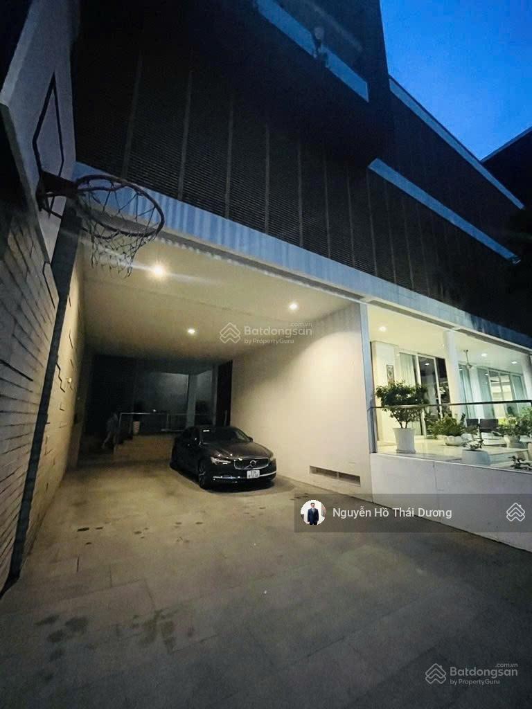 Siêu Biệt Thự Hiện Đại 750m2 Đất, 1800m2 Sàn, 1 Hầm 5 Tầng, Hồ bơi, thang máy, gym, sauna, sân vườn