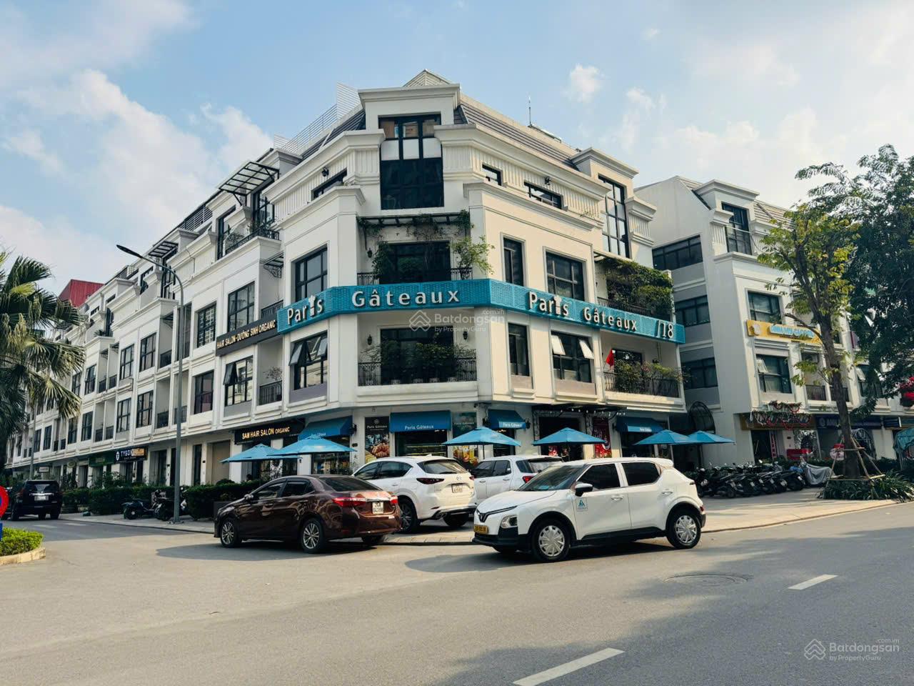 Bán nhà liền kề phố Hàm Nghi 120m2, 2 mặt thoáng, vỉa hè rộng, kinh doanh sầm uất, giá 47 tỷ