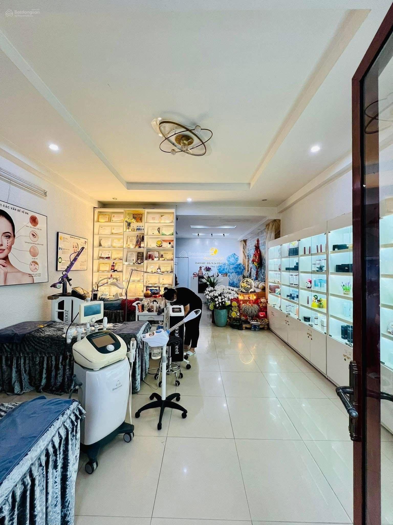 LK ĐẶNG XUÂN BẢNG, Thang máy View Chung cư, KD Spa, Nhà Thuốc... DT80m2 giá 28 tỷ LK ĐẶNG XUÂN BẢNG, Thang máy View Chung cư, KD Spa, Nhà Thuốc... DT80m2 giá 28 tỷ