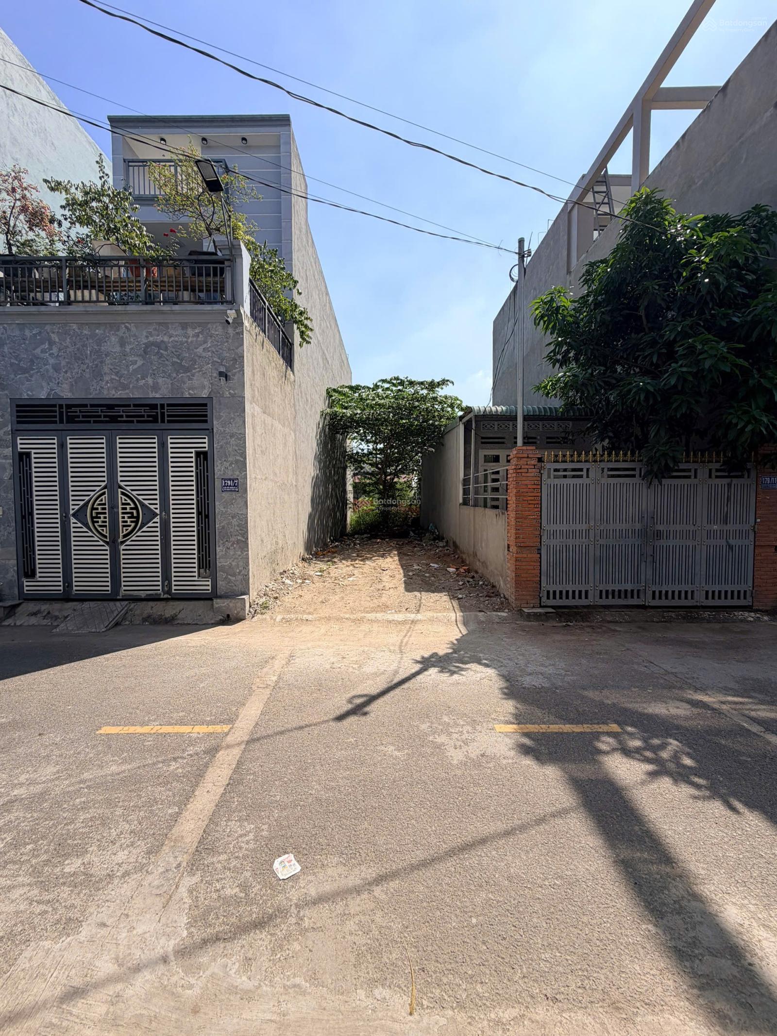 Bán đất (DT: 77m2 - 4m x 19m) thổ cư 100% vị trí 2 đường Bùi Hữu Nghĩa P. Biên Hoà. Giá 2,850 tỷ