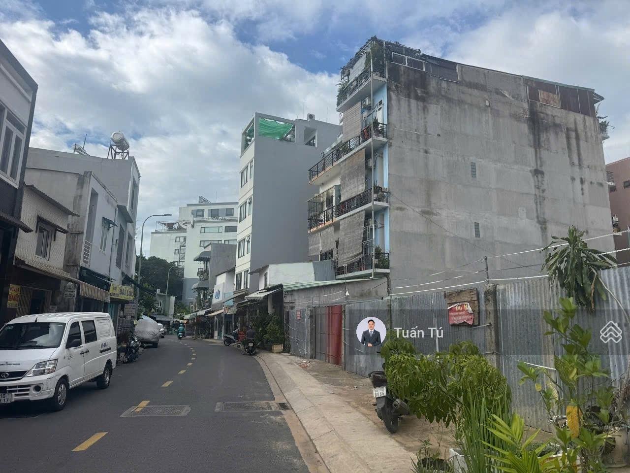 BÁN KHUÔN ĐẤT HẺM XE HƠI 1 SẸC UNG VĂN KHIÊM P25 BT- 4,2X28M- XÂY HẦM 7 TẦNG- SAU LƯNG NGOẠI THƯƠNG BÁN KHUÔN ĐẤT HẺM XE HƠI 1 SẸC UNG VĂN KHIÊM P25 BT- 4,2X28M- XÂY HẦM 7 TẦNG- SAU LƯNG NGOẠI THƯƠNG