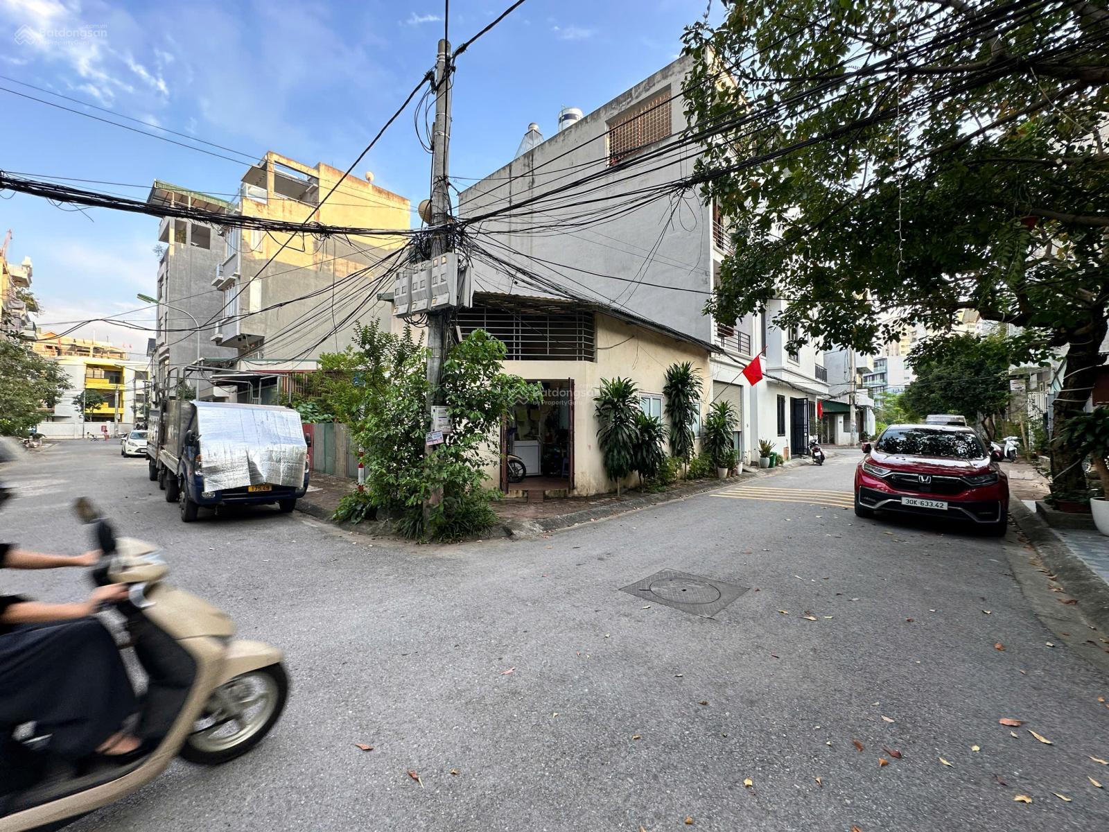 Bán đất phố Tư Đình, Long Biên 105m2 ô tô tránh - khu A38 quân đội - hàng xóm Him Lam, AEON 20.5 tỷ