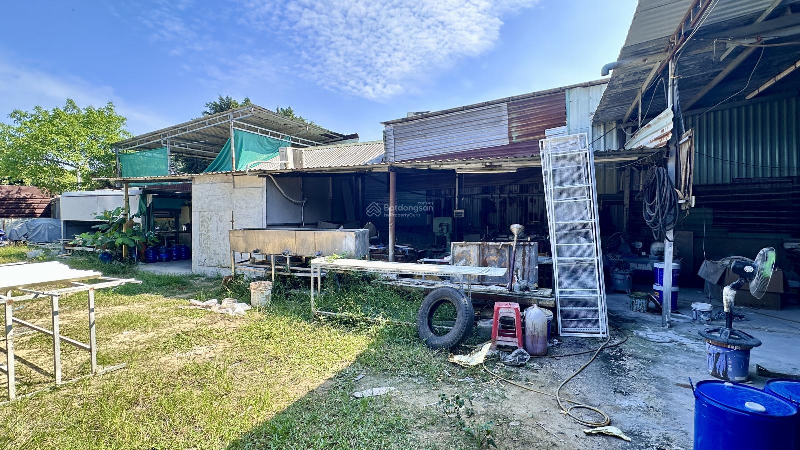 Cho thuê xưởng 1000m2 đường Dương Công Khi thích hợp làm cơ khí, mộc