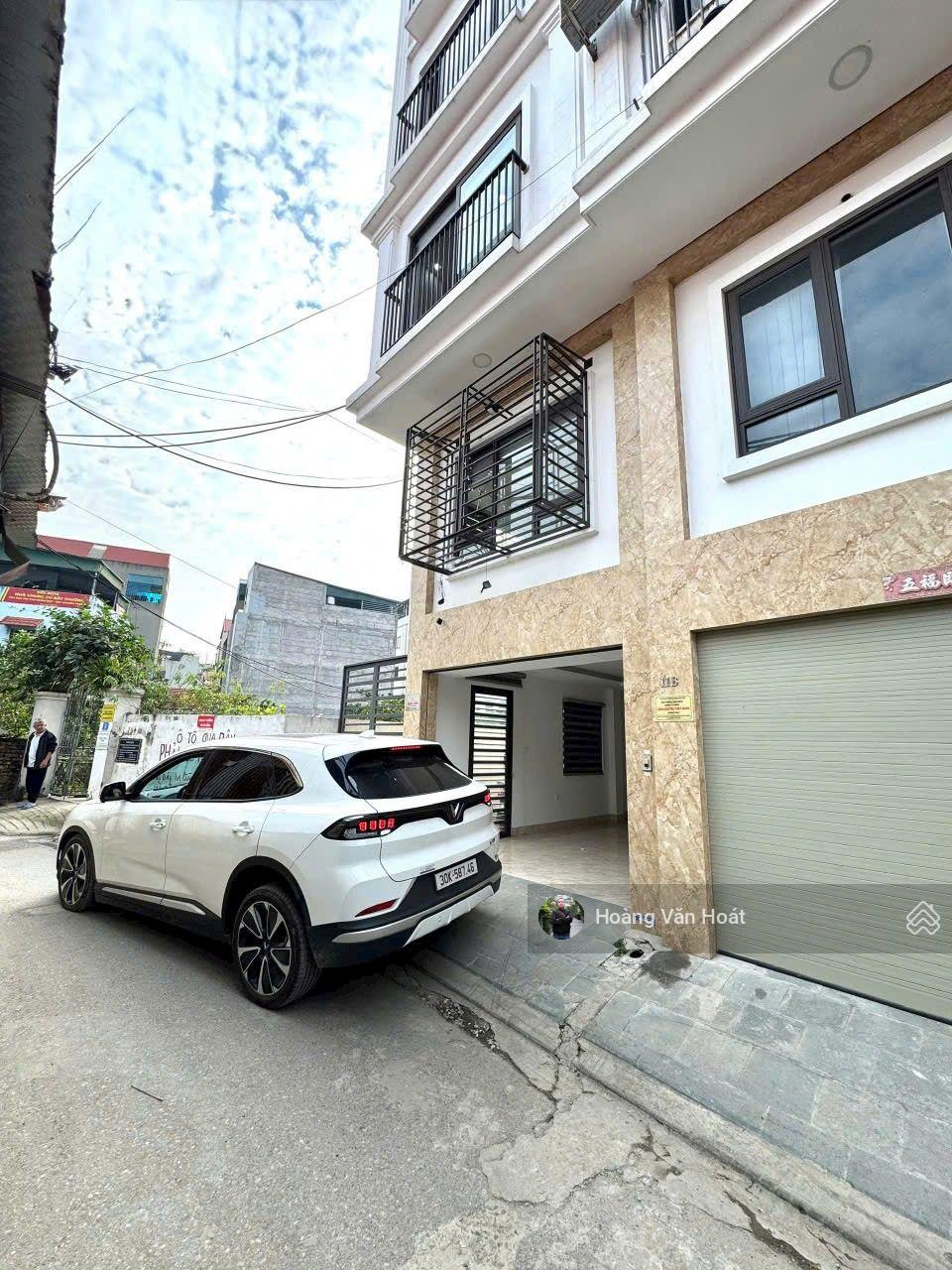 Bán nhà lô góc 35m2 x 5.5 tầng, ngõ 565 Bát Khối, đường ô tô 16 chỗ thông, ô tô vào. LH 0965 858 *** Bán nhà lô góc 35m2 x 5.5 tầng, ngõ 565 Bát Khối, đường ô tô 16 chỗ thông, ô tô vào. LH 0965 858 ***