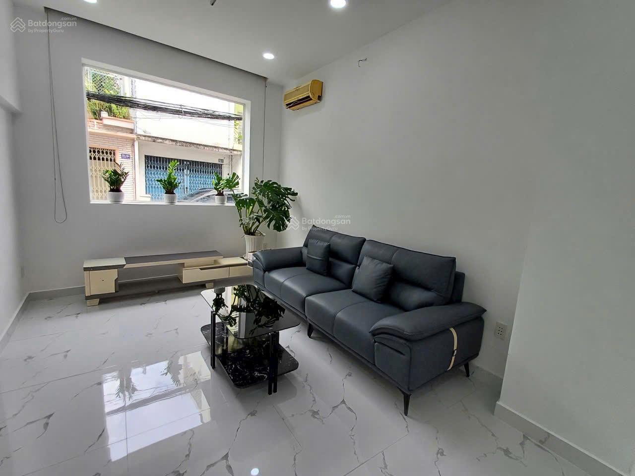 10,6 Tỷ ! Mặt tiền Tân Sơn Nhì .Q Tân Phú. Dt: Ngang 4,2m. Công nhận (50m2)