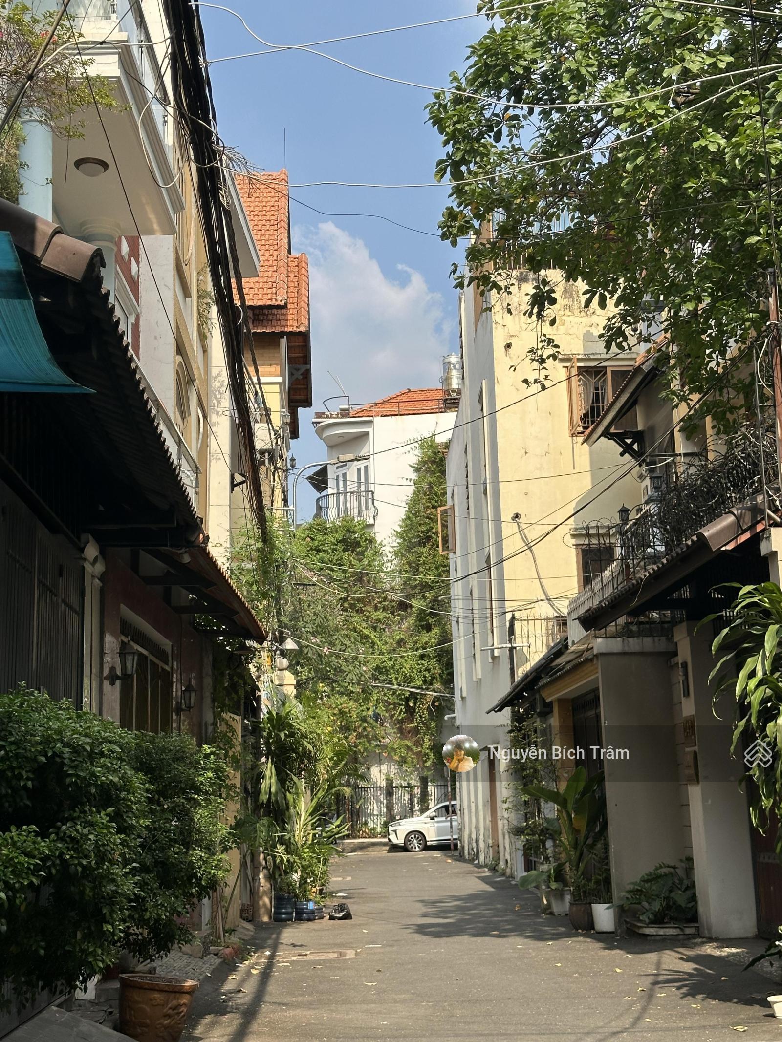 Chủ GẤP bán! NR 3tầng HXH Huỳnh Văn Bánh; 75m2 GIẢM còn 13.5 tỷ PL đồng bộ - giáp Quận 3