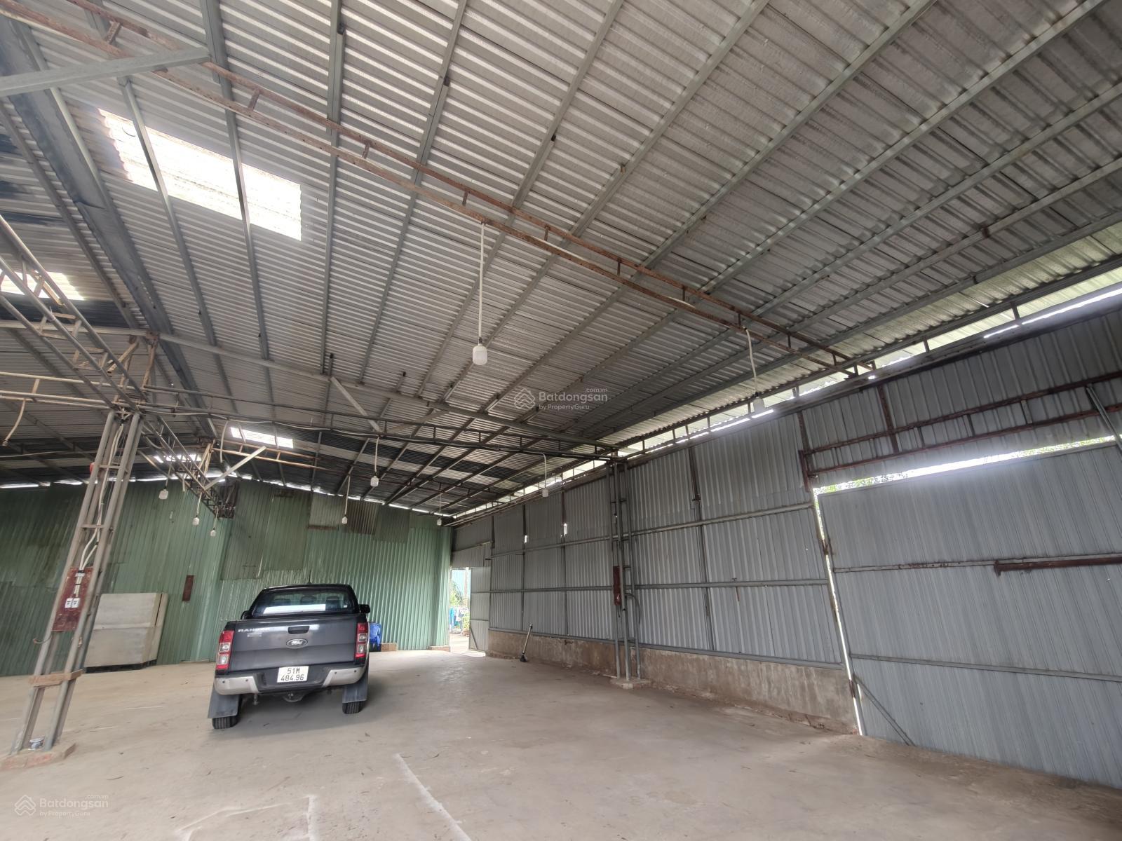 Cho thuê kho xưởng 900m2 Trường Lưu, Phường Long Trường Quận 9