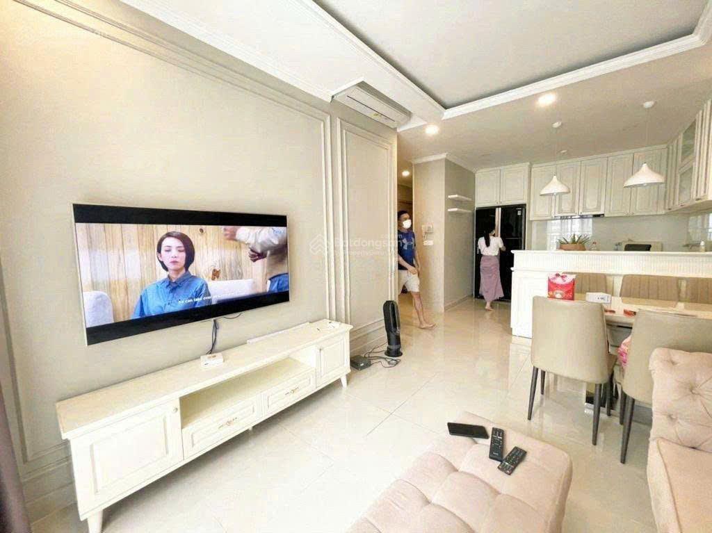 Orchard Garden 3 phòng vào ở ngay 20 triệu gần sân bay Novaland tầng cao view công viên 100m2