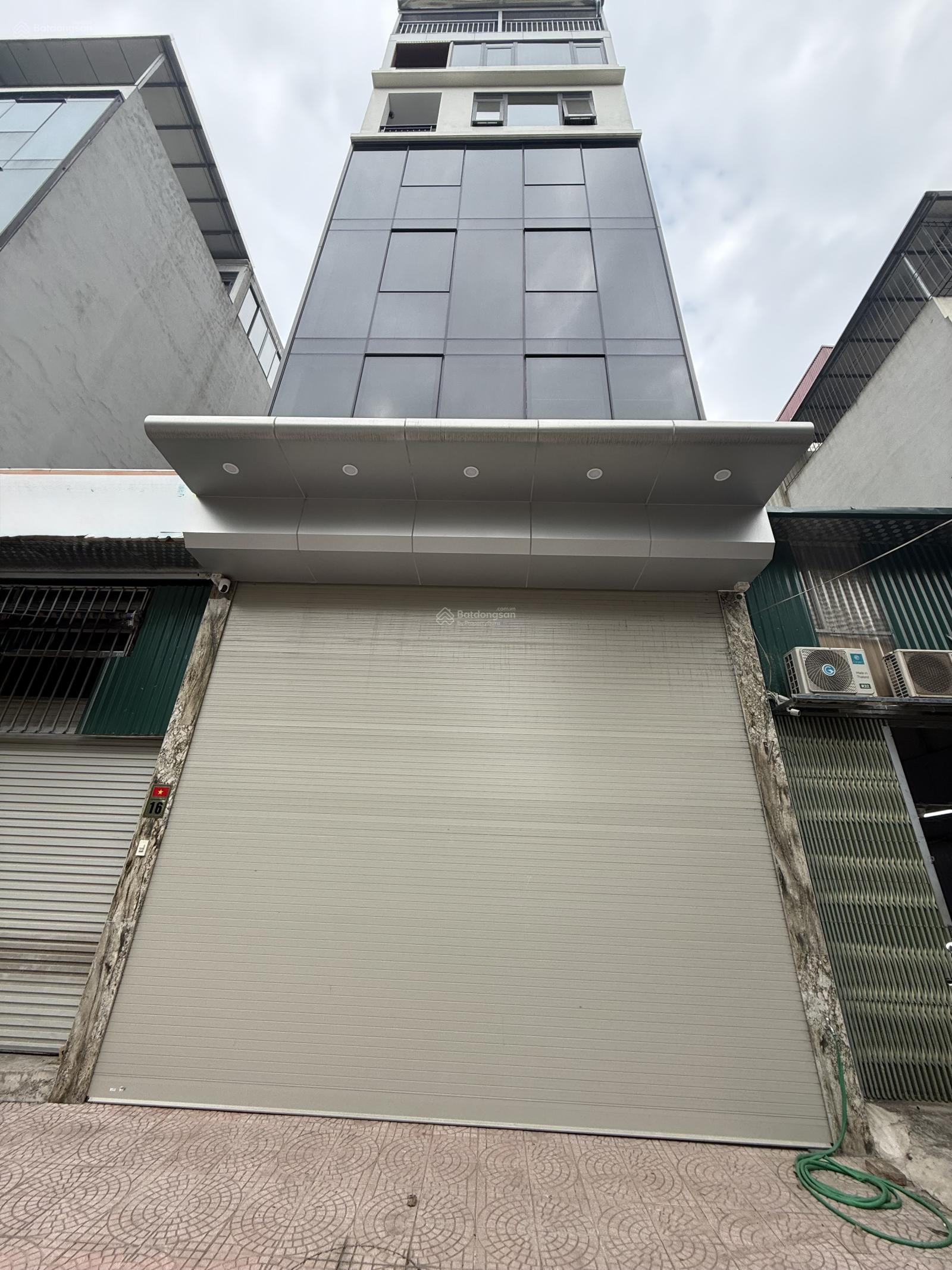 Cho thuê nhà Phạm Văn Đồng, 110m2, 7 tầng, MT 6.8m, thông sàn, thang máy, nhà đẹp, 65tr/th