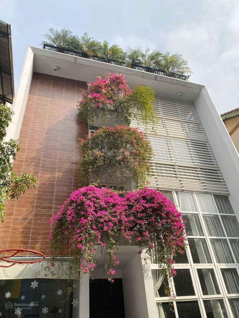 Bồ Đề - Biệt thự 300m2 - Full Đồ - Gara