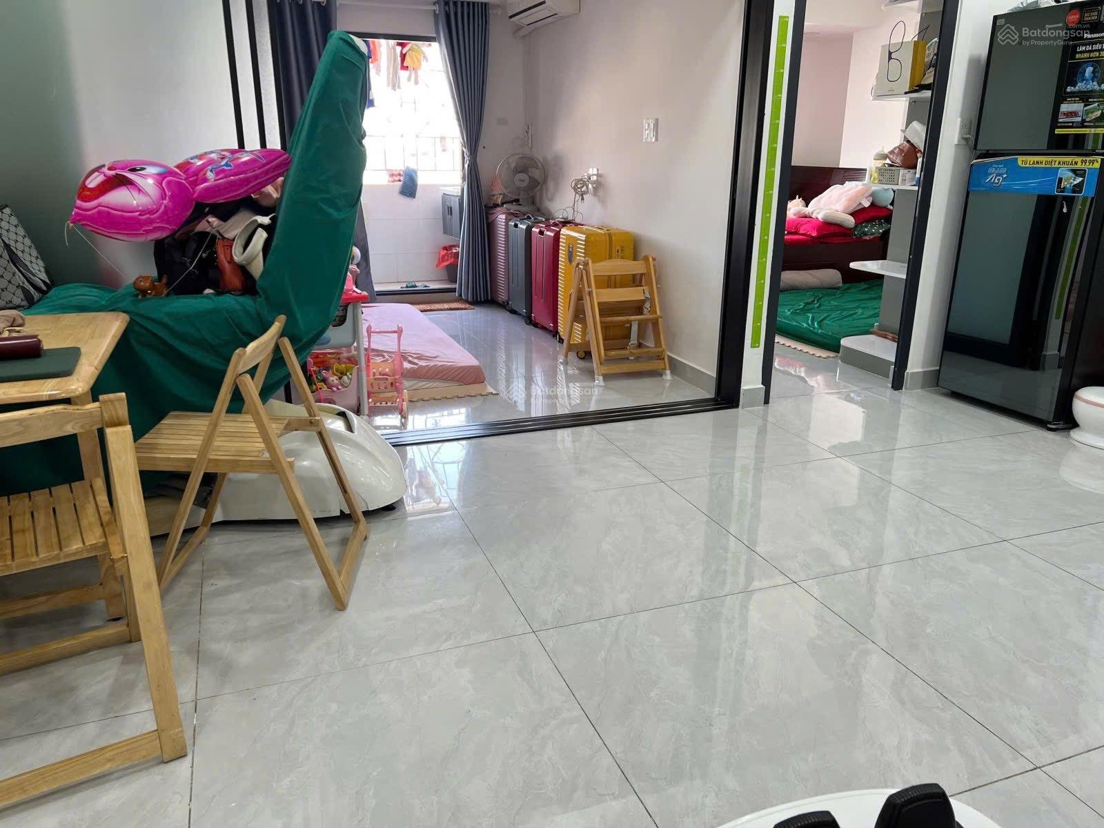 Bán căn hộ 51m2 chung cư Miếu Nổi 2 PN giá 4tỷ 3 TL