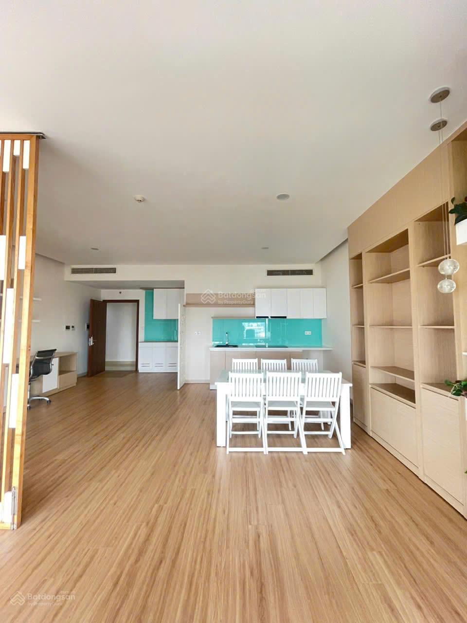 Cho thuê văn phòng goldenking 60m2 giá 20 triệu Quận 7