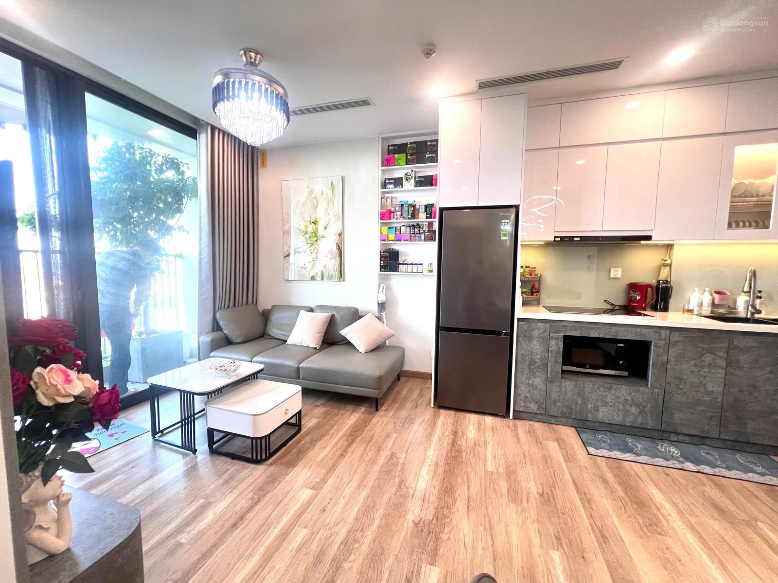 Toà R2 swanlake residen, Dt 64m2 2pn2vs, ban cong quanh nhà, full nội thất cao cấp. Giá 5ty150tr