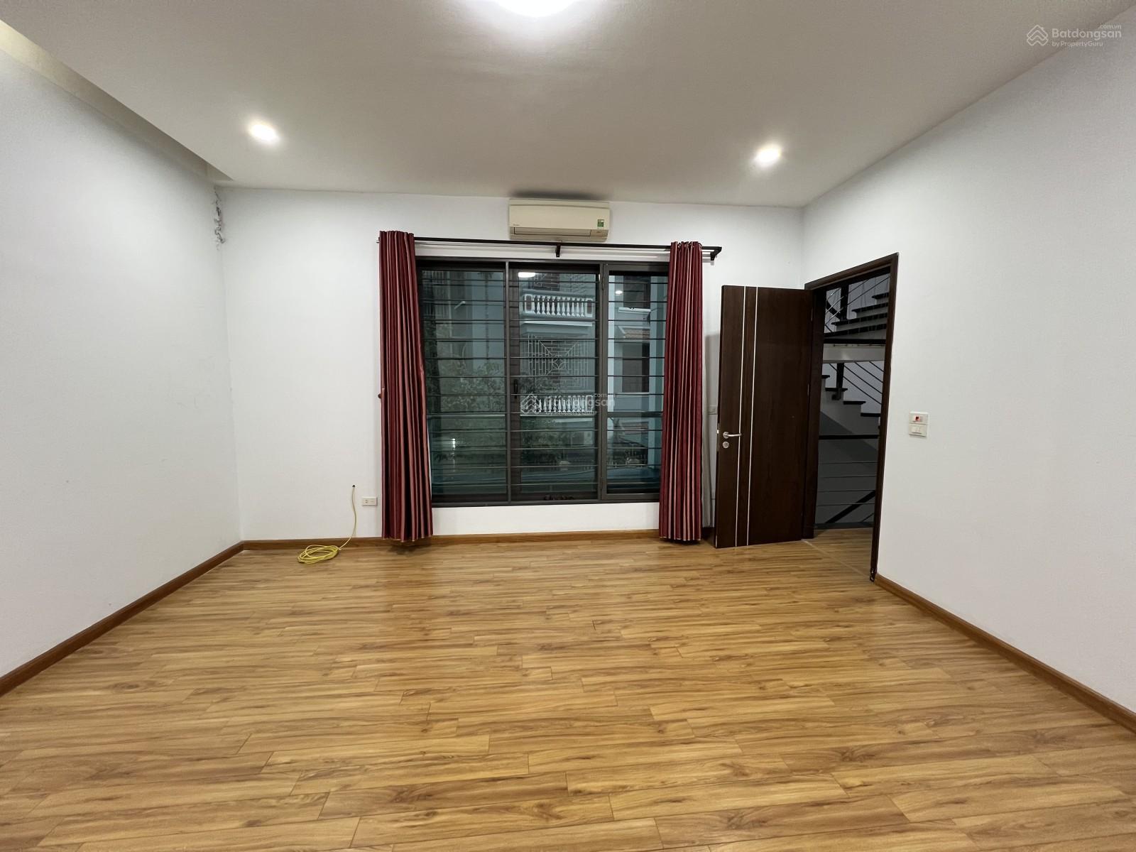 Bán nhà mặt phố Nguyễn Sơn Hà Văn Quán 140m2 5tầng mặt tiền 28m hơn 39 tỷ lôgóc ôtô tránh KinhDoah