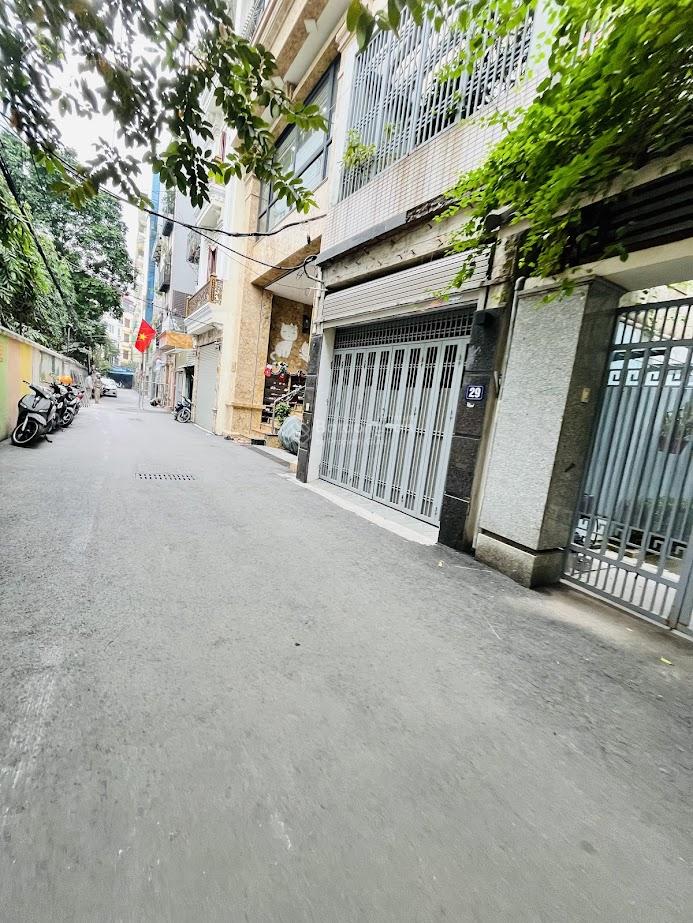 Duy nhất khu Thanh Nhàn-Võ Thị Sáu, HBT, DT 79m2, MT 6.8m, phân lô tô tránh, ôtô đỗ cửa thoải mái