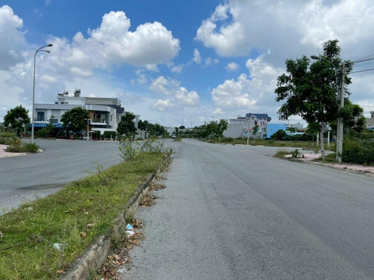 Chủ cần bán lô đất siêu hot trục D6 đường 32m khu TDC ĐHQG, Châu Thới Chủ cần bán lô đất siêu hot trục D6 đường 32m khu TDC ĐHQG, Châu Thới