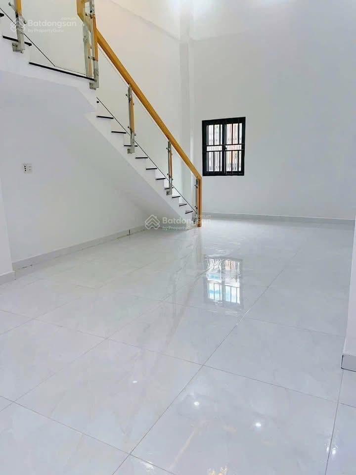 CHỦ GỬI BÁN NHÀ 1 TRỆT 1 LẦU PHƯỜNG TRẤN BIÊN ( bửu long củ). DT: 6,6x12,1= 80M2. GIÁ: 2TỶ8