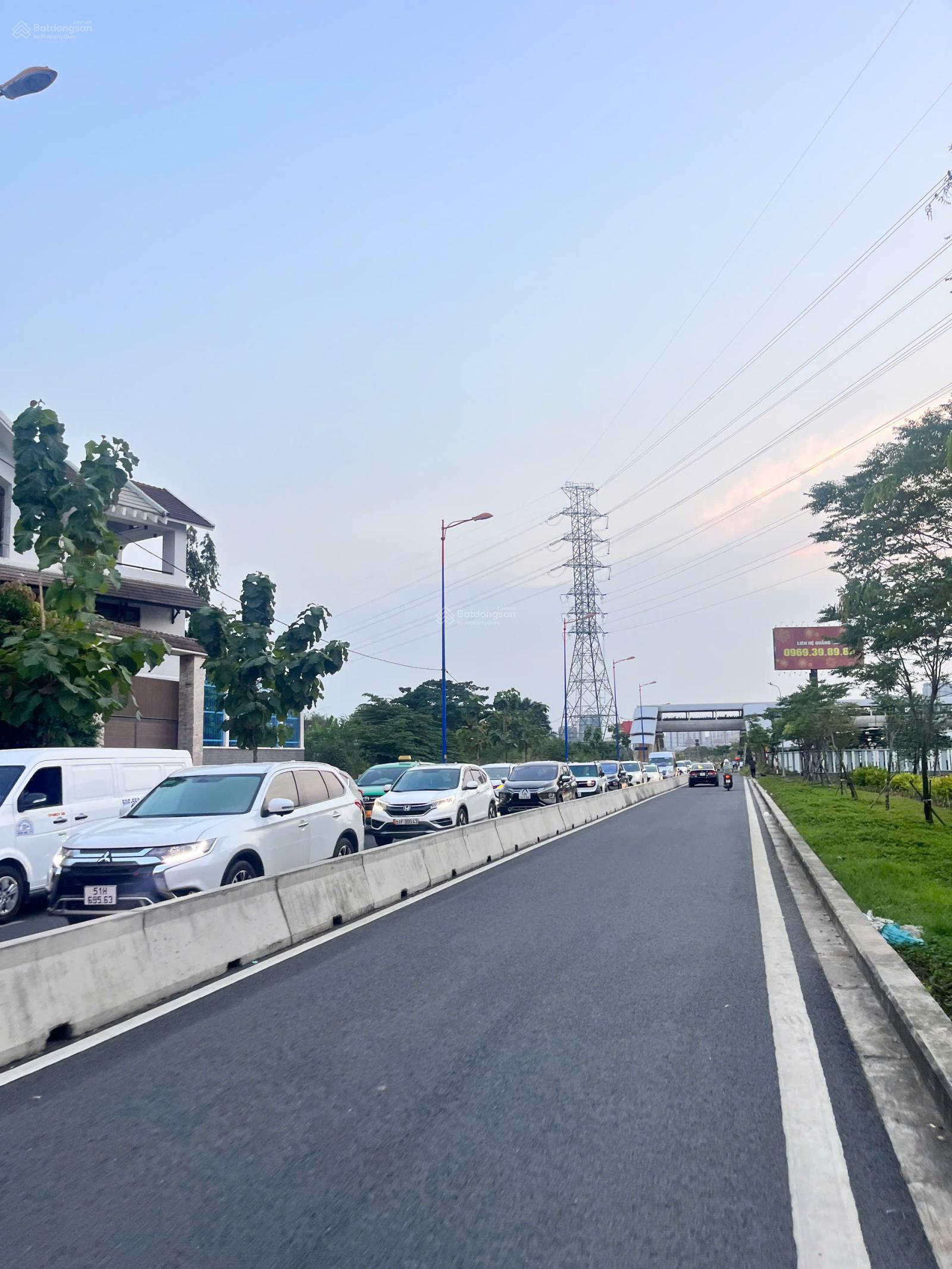 Ban gấp lô đất MT Song Hành Võ Nguyên Giáp và mặt tiền đường Nam Hoà Phước Long, TPHCM