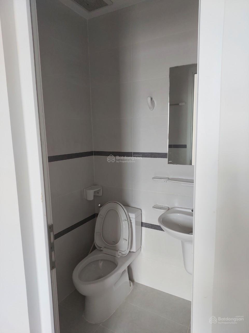 Cần cho thuê căn hộ chung cư Felisa Riverside, 99E Bến Bình Đông, Phường 11, Quận 8