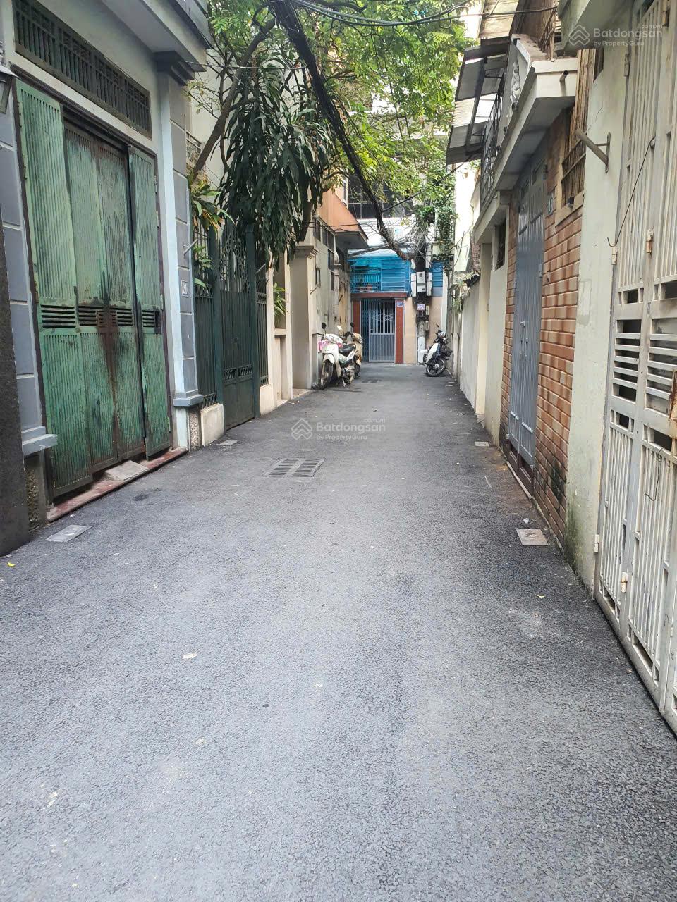 Cho thuê nhà Vương Thừa Vũ, 5 tầng, gần chợ, ngõ áp phan rộng sạch sẽ, chủ thiện chí