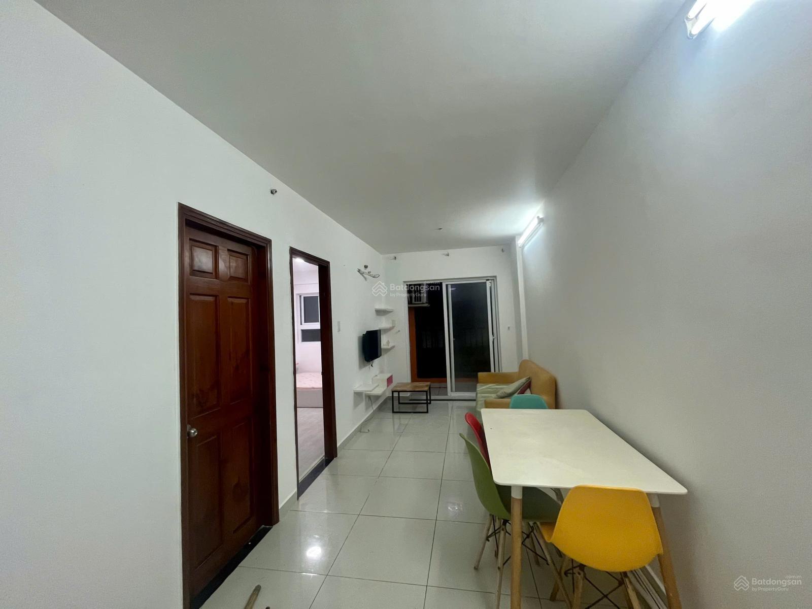 Cho thuê căn hộ 8x Plus, 2PN 2WC, nhà mới, nội thất cơ bản. Giá 7,5 tr