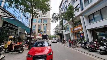 Nóng! Bán nhà KĐT Vạn Phúc. Diện tích 80m, 5T, phân lô, vỉa hè, ô tô tránh, giá đầu tư 18,2 tỷ.