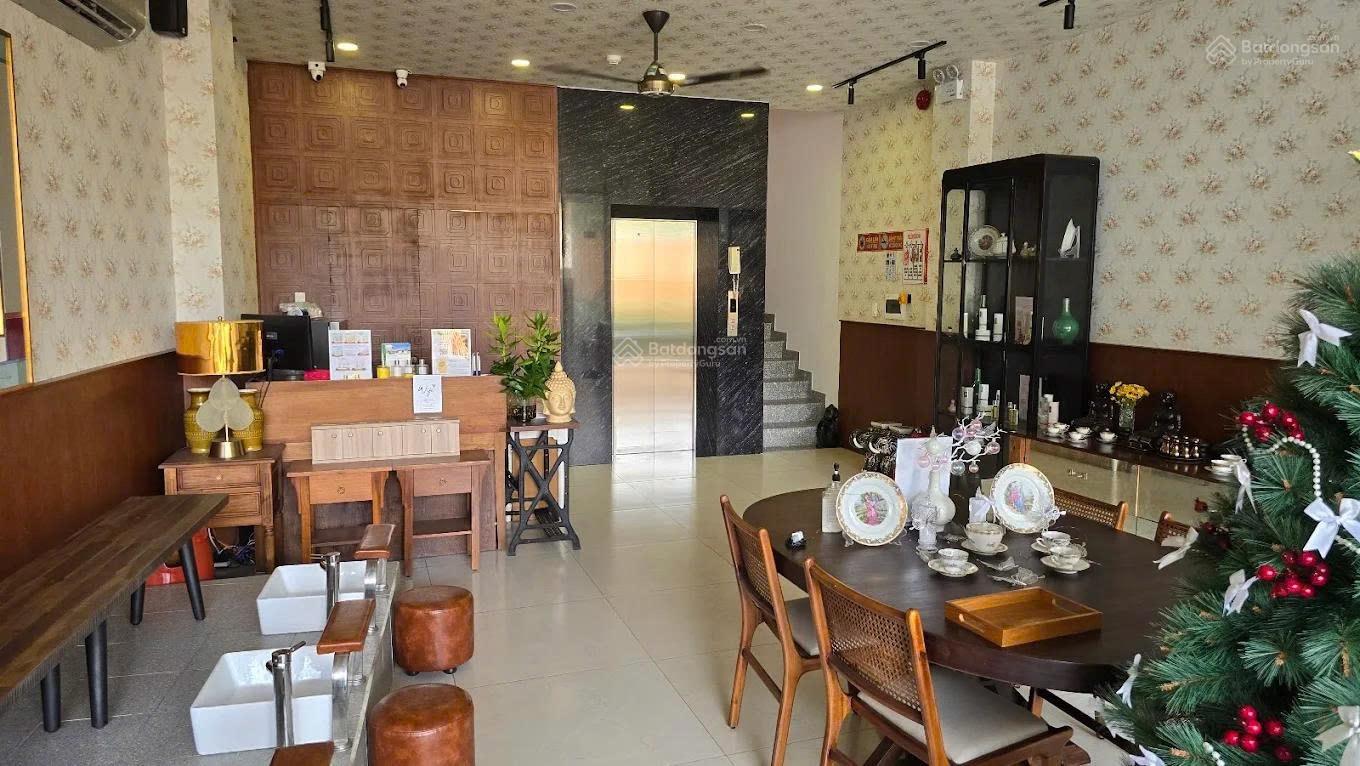 Cho thuê toà nhà 33 Xuân Thúy Phường Thảo Điền Quận 2