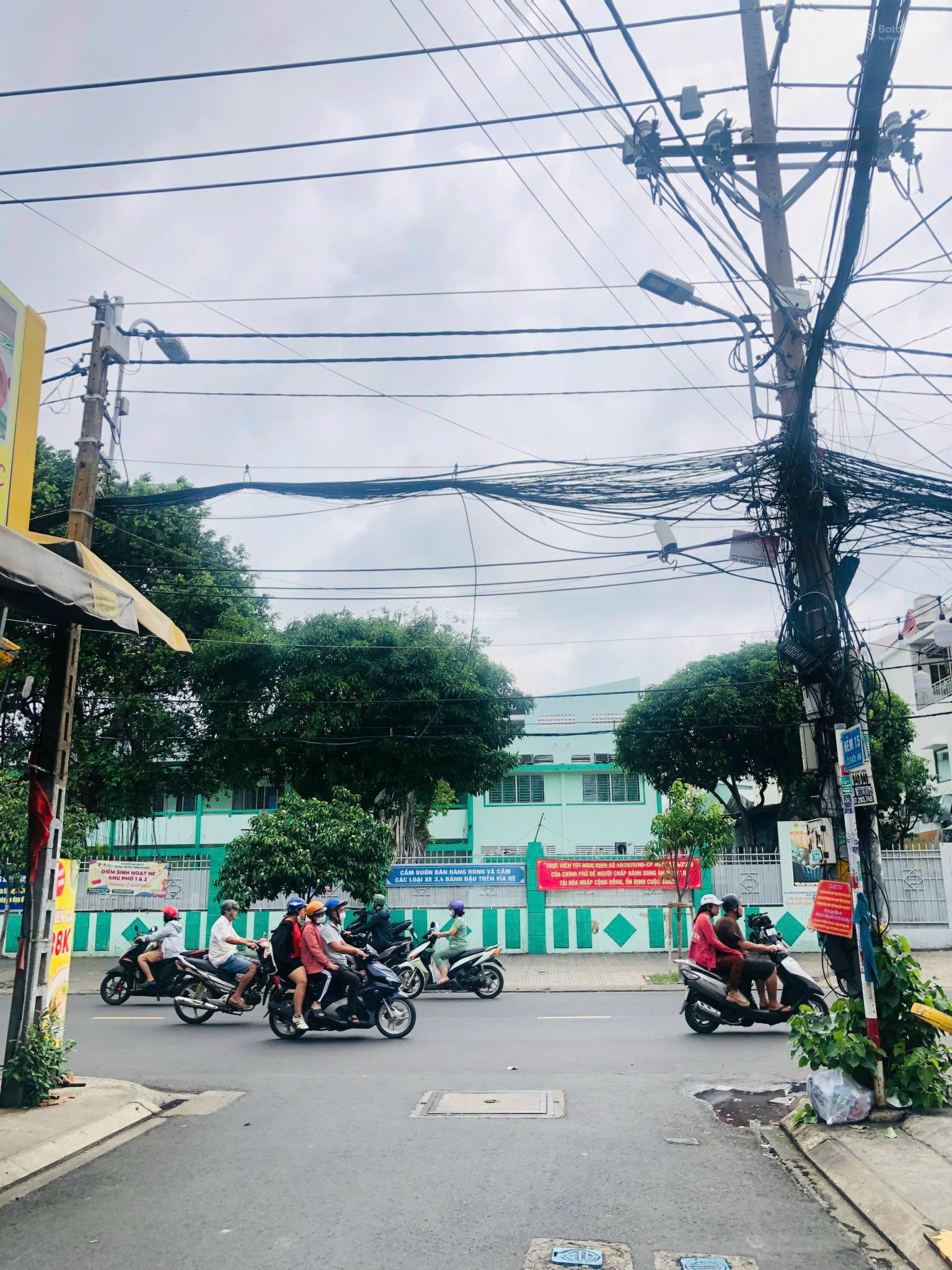 Hẻm 8m Thông THẠCH LAM - Ngay Trường ĐỒNG KHỞI, LŨY BÁN BÍCH ( 4X21M, 1 LẦU ) CHỈ 8.8 TỶ