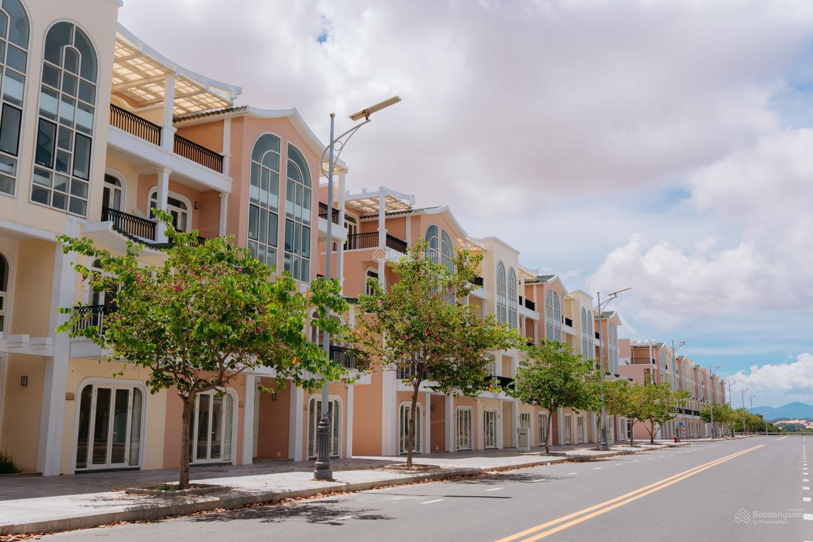 Hàng hiếm đã có sổ hồng lâu dài! Nhà phố Para Sol 108m² - view công viên đôi 1000m2 - chỉ 5.2 tỷ