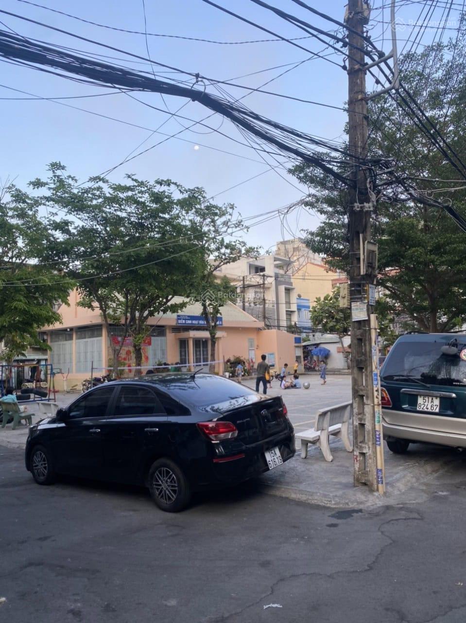 Gia chủ cần bán gấp nhà hẻm xe hơi giá 11,2 tỷ