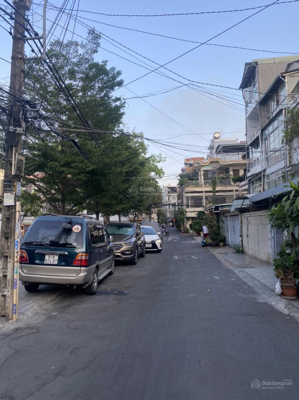 Gia chủ cần bán gấp nhà hẻm xe hơi giá 11,2 tỷ