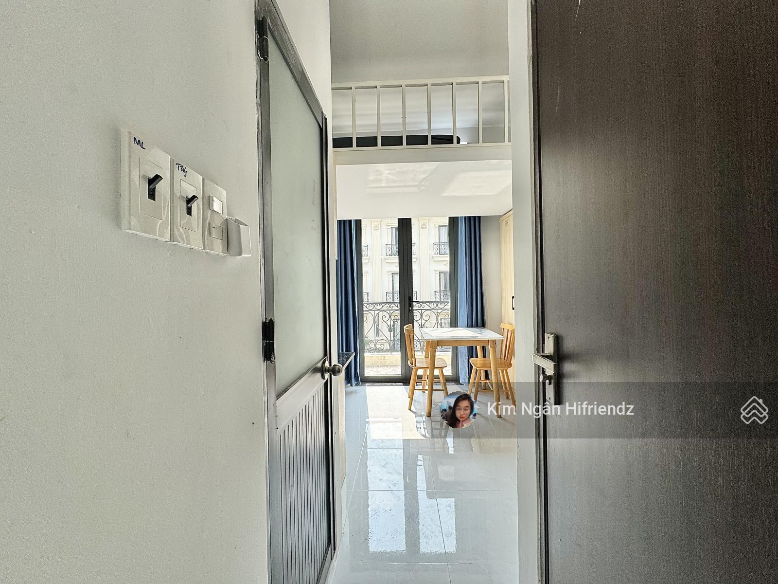 Duplex ban công - full nội thất - view phố đi bộ Vạn Phúc siêu đẹp