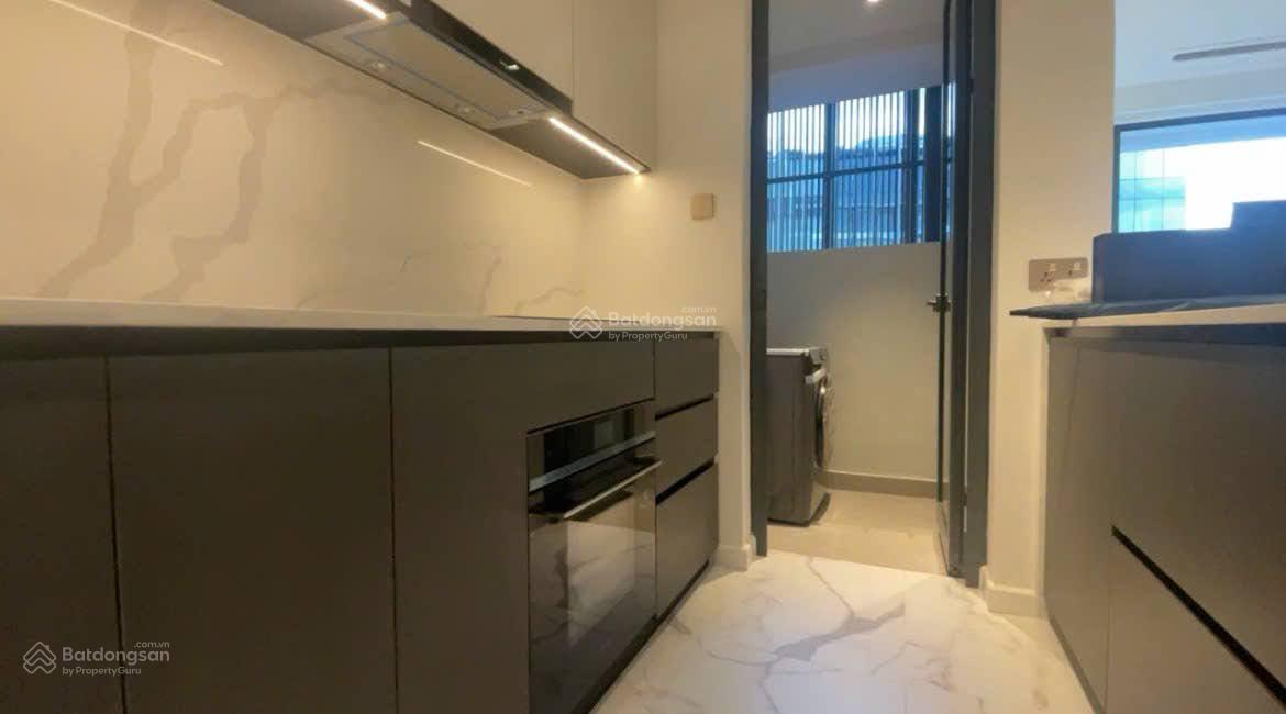 Bán 2PN The Crest , đẹp nhất view Bason giá chỉ 25.5 tỷ all in, call 0981 799 *** e Ngân