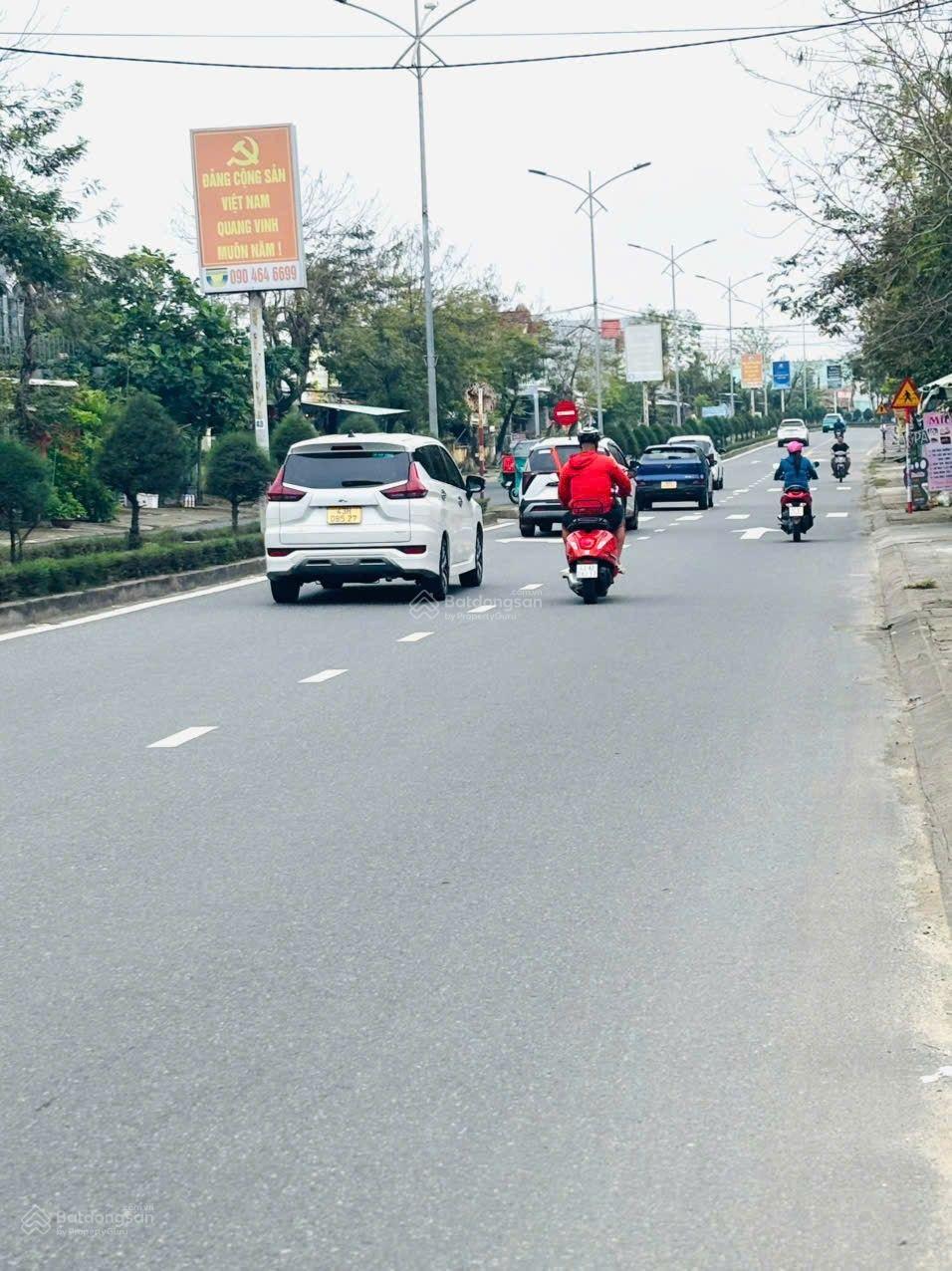 Hót! Đất 5x25m mặt tiền đường Lạc Long Quân sát biển Hạ My nối dài Đà Nẵng Hội An chỉ 5 tỷ 1