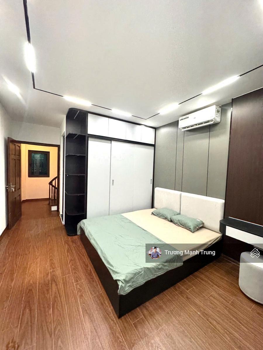 Hiếm có! Bán nhà phố Tam Khương, 2 thoáng trước sau, ngõ cao ráo sạch sẽ, full NT 6PN, 43m2*5T