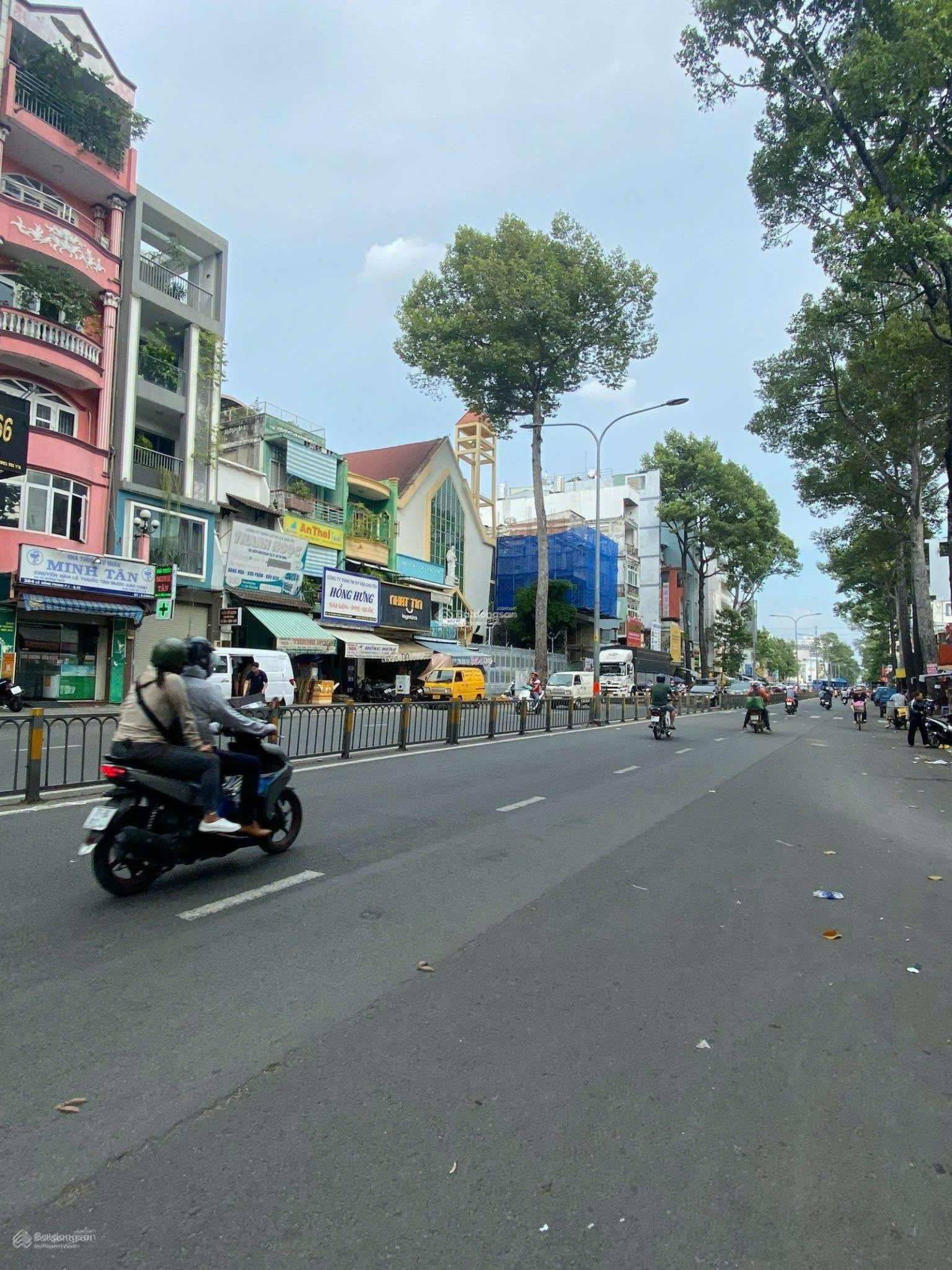 Siêu khan hiếm - góc 2 MT Lê Hồng Phong, Quận 10, DT 4,3x19m, 5 tầng, HĐT 150tr/tháng, giá 35 tỷ