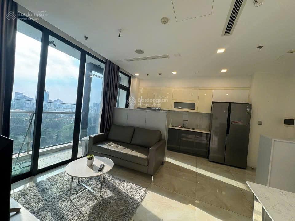 Cho thuê căn hộ A1-19.01 70m2 tại Vinhomes Golden River Ba Son, giá 24 triệu