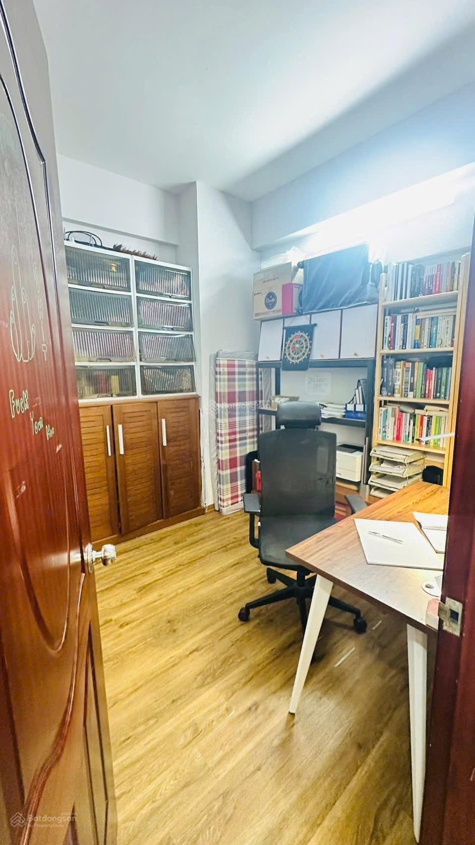 Chính chủ cần bán căn hộ CT7 Dương Nội DT 55m giá 3ty890trieu. LH: 0988 187 ***