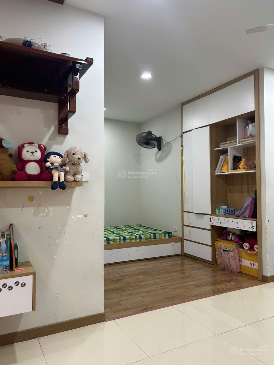 Bán căn 2 ngủ nhỏ giá chỉ hơn 3 tỷ nội thất đầy đủ phù hợp gia đình trẻ Bán căn 2 ngủ nhỏ giá chỉ hơn 3 tỷ nội thất đầy đủ phù hợp gia đình trẻ