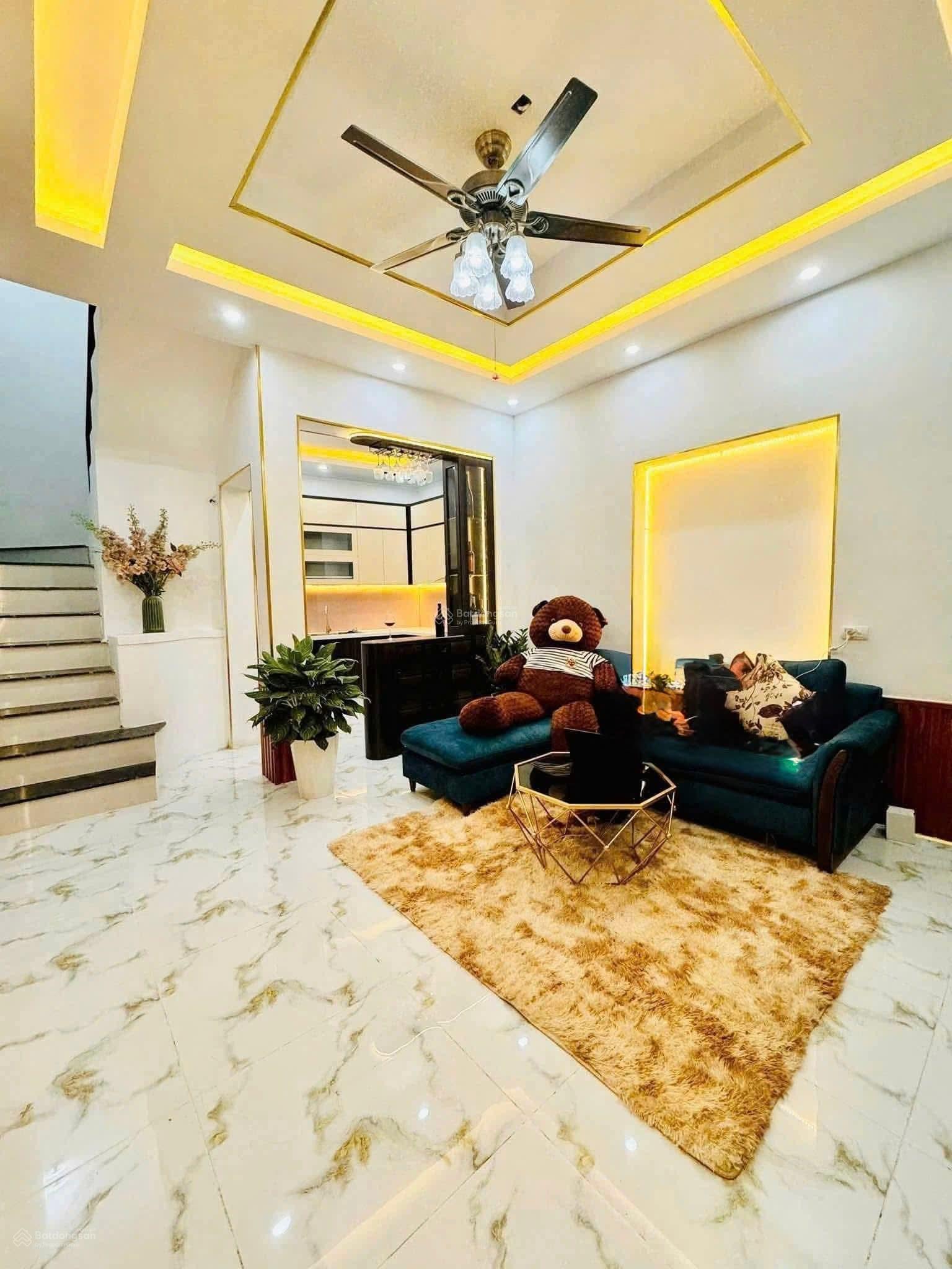 Hiếm, nhà 4tầng Kim Ngưu Minh Khai, T2 48m2 MT 4m2 nở hậu thoáng sạch mát, ngõ 3m, ko QH, SĐCC, 8tỷ